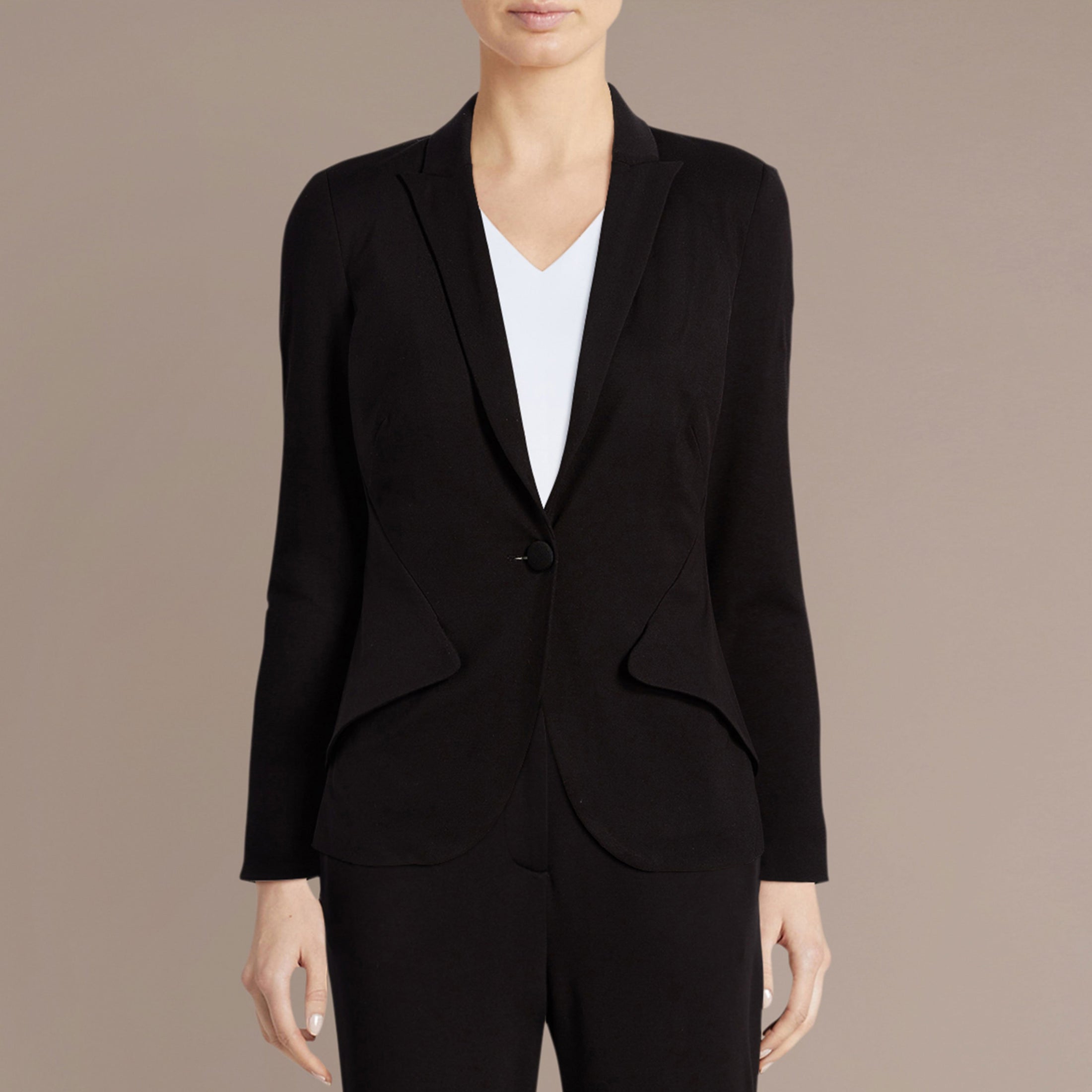 (Black)