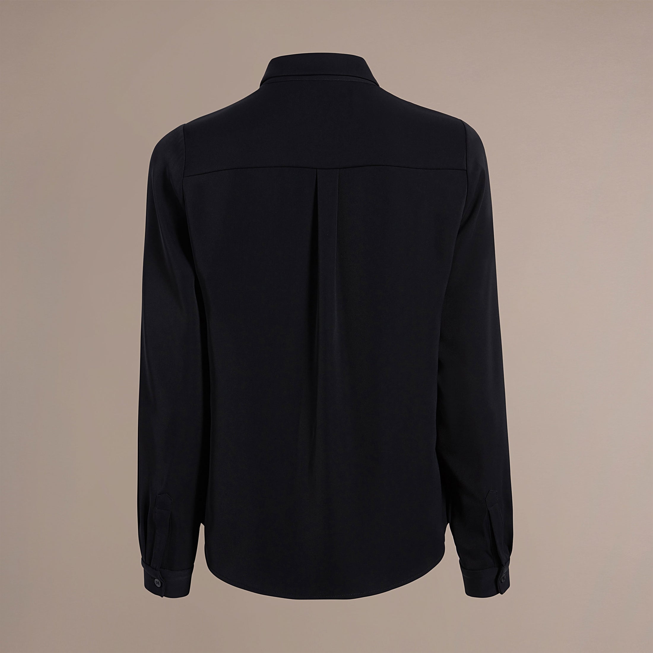 (Black)