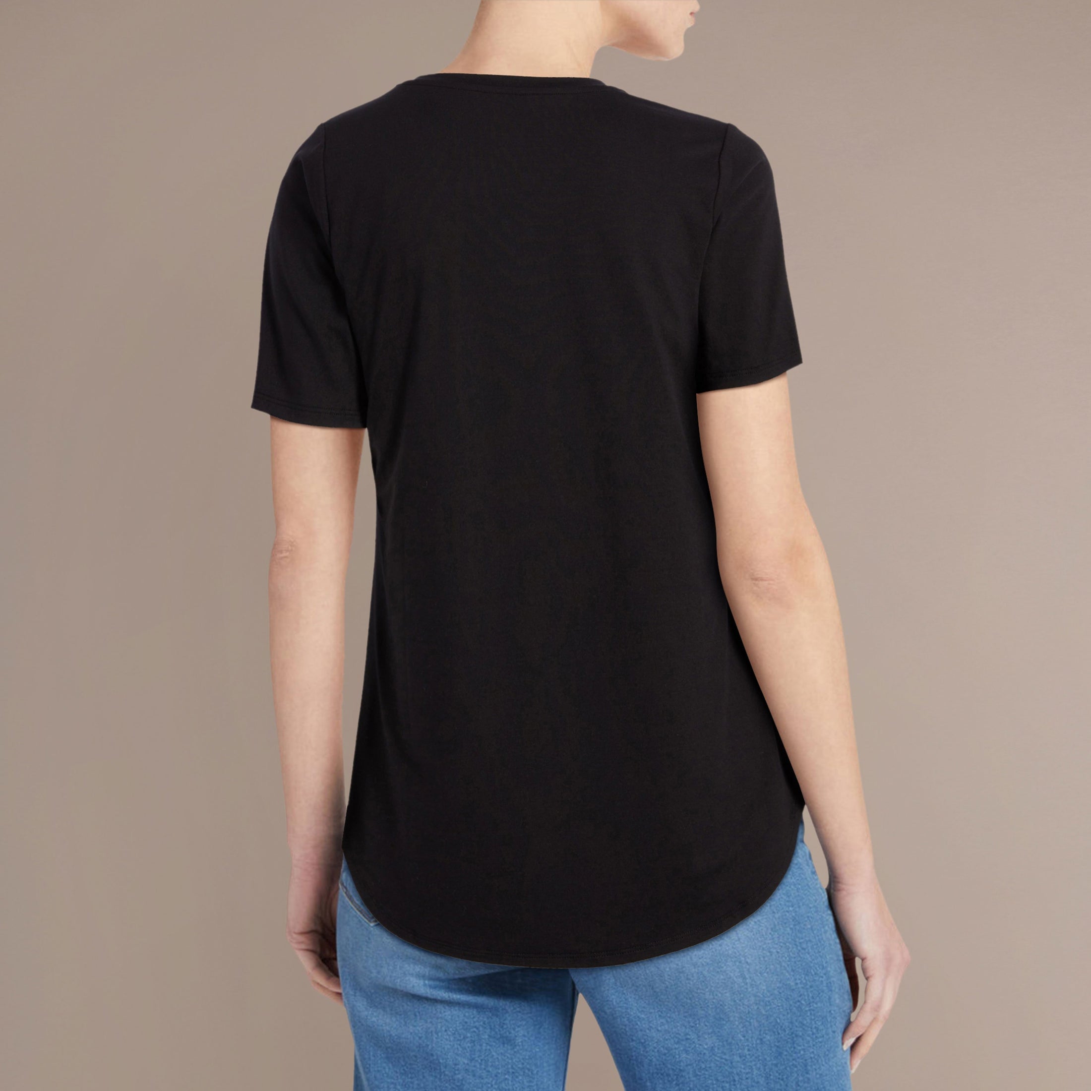 (Black)